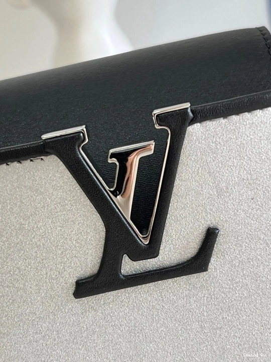 MINI CAPUCINES LOUIS VUITTON 0809